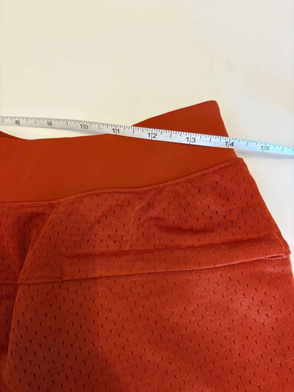 NWT‎ Lululemon Double-layered mesh shorts 7” size small ARTN